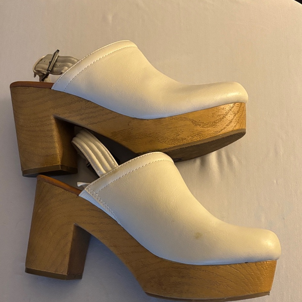 Universal Thread Off-White Mules - image 3